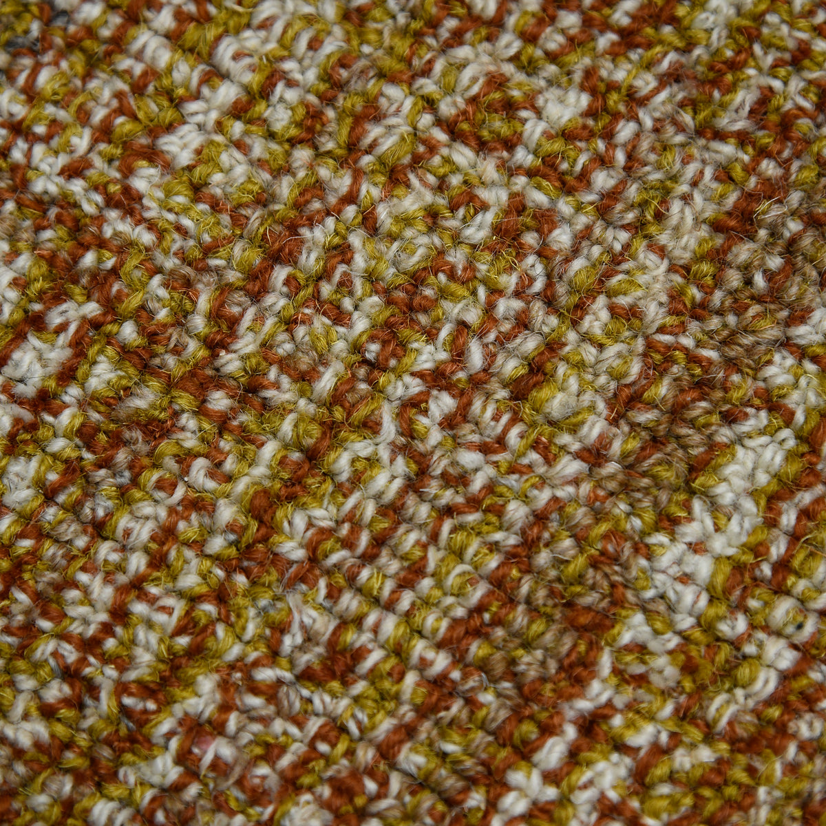 Amer Laurel LAU-11 Rust area rug - close-up view