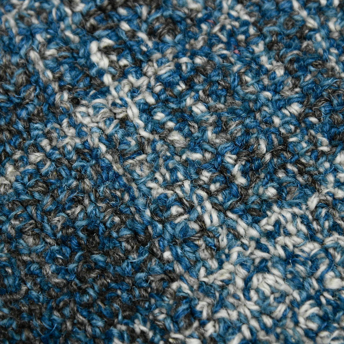 Amer Laurel LAU-2 Turquoise Blue area rug - close-up view