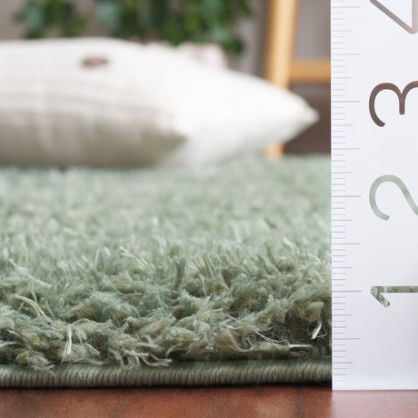 Safavieh Lindsay Shag Lns560Y Green Rug.