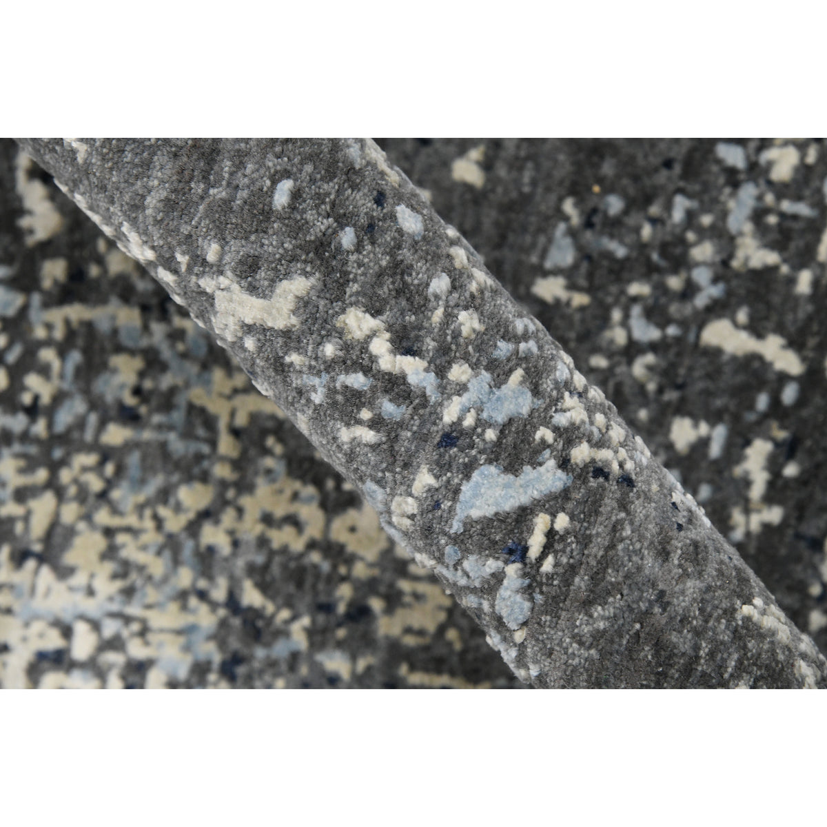 Amer Majestic MAJ-1 Dark Gray area rug - color swatch view