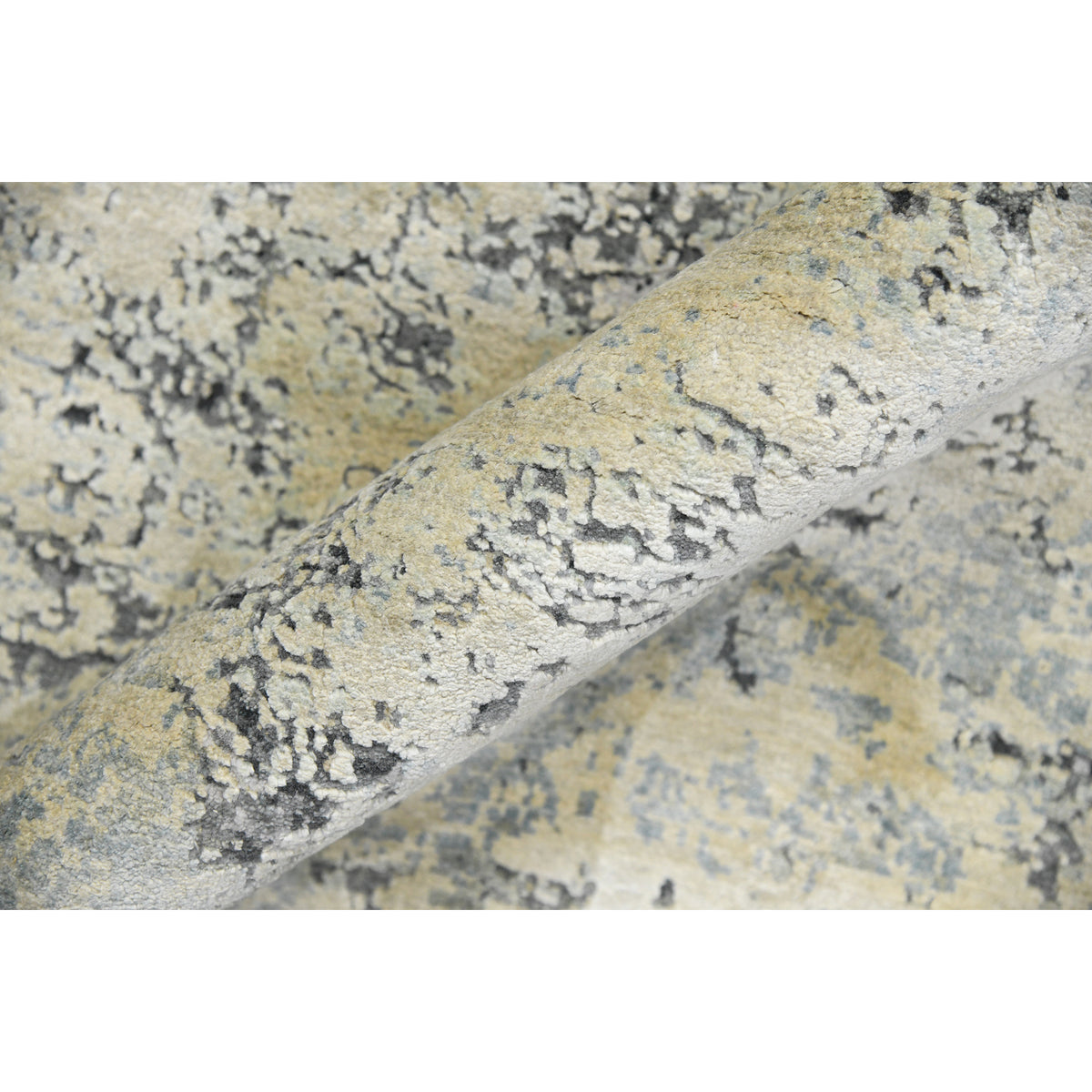 Amer Majestic MAJ-6 Ivory area rug - color swatch view