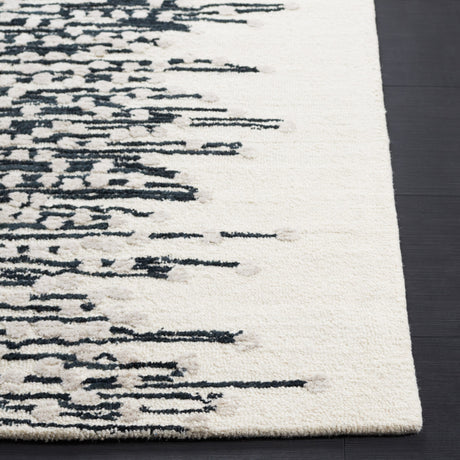 Safavieh Metro Met175Z Black/Ivory Rug.