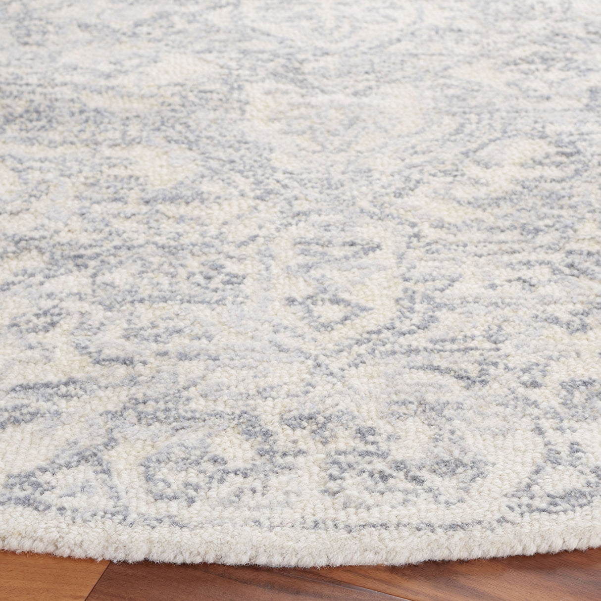 Safavieh Metro Met179A Ivory/Grey Rug.