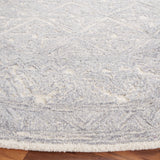 Safavieh Metro Met183F Grey/Ivory Rug.
