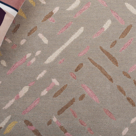 Safavieh Metro Met252E Taupe/Pink Rug.