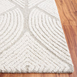 Safavieh Metro Met425B Beige/Grey Rug.