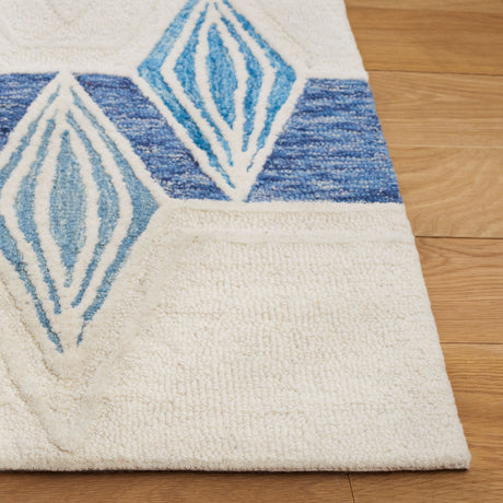 Safavieh Metro Met576A Ivory/Blue Rug.