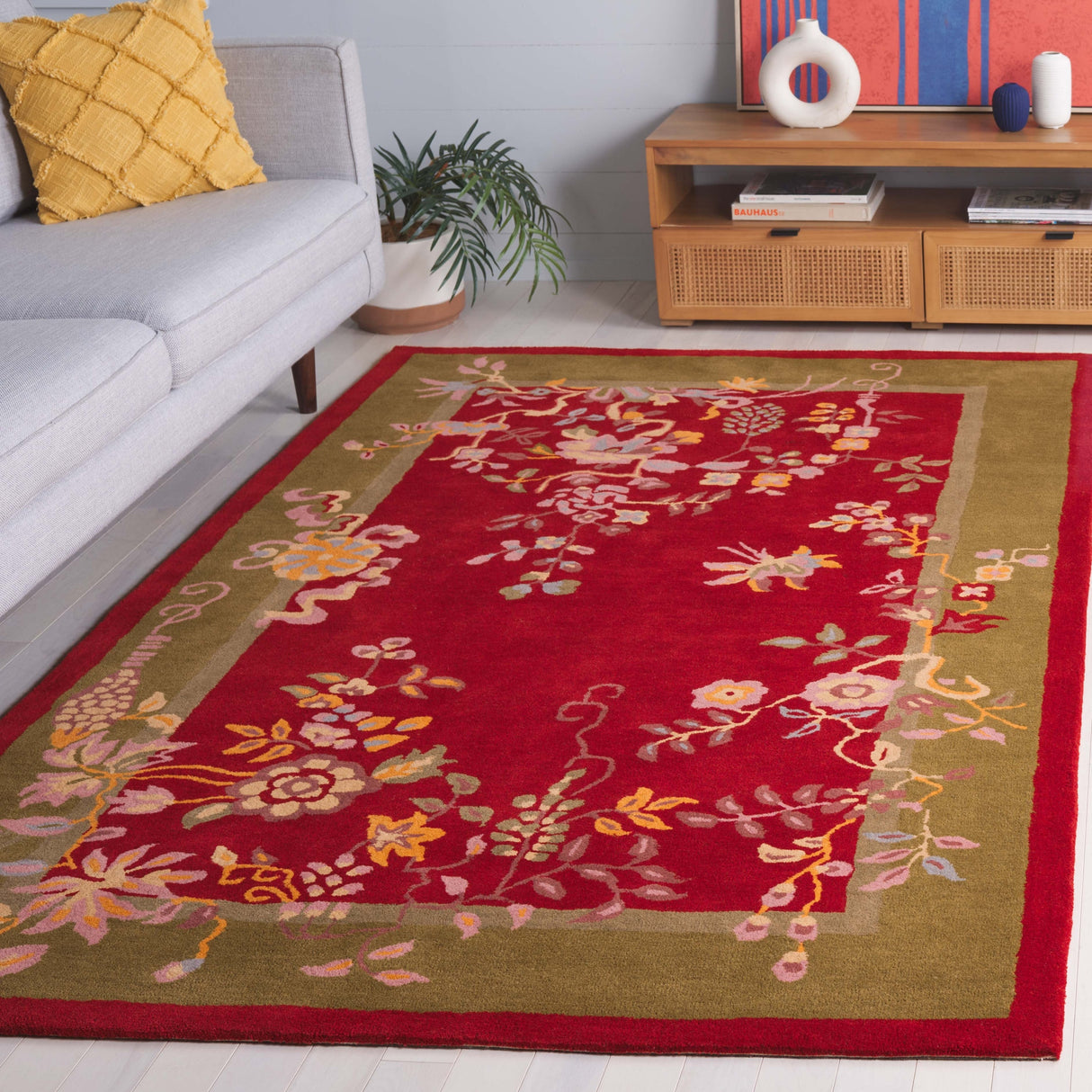Safavieh Metro Met725Q Red/Green Rug.