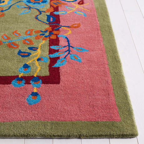 Safavieh Metro Met725Y Green/Pink Rug.