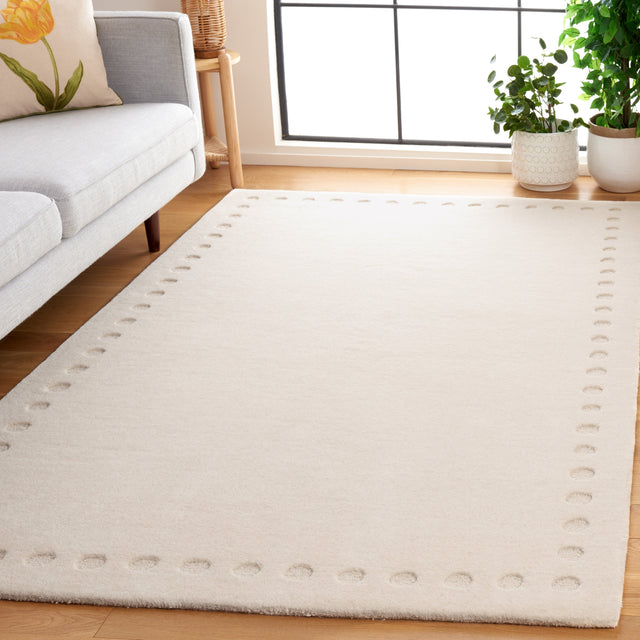 Safavieh Metro Met913A Ivory Rug.