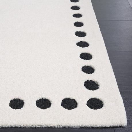 Safavieh Metro Met913Z Ivory/Black Rug.