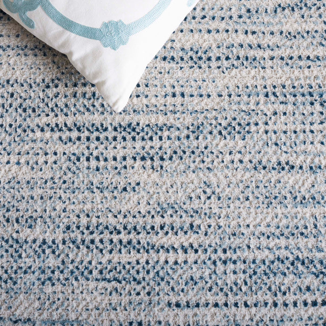 Safavieh Mila Mil226M Blue/Ivory Rug.