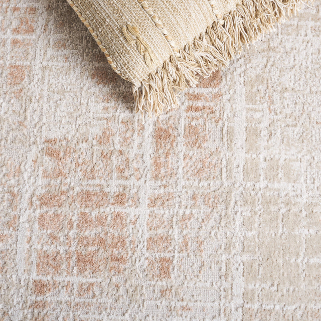 Safavieh Mila Mil230A Ivory/Beige Rug.
