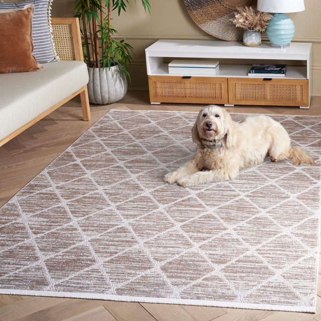Safavieh Mila Mil240B Beige/Ivory Rug.