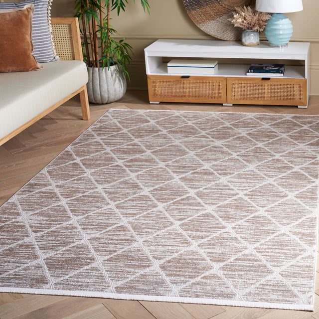 Safavieh Mila Mil240B Beige/Ivory Rug.