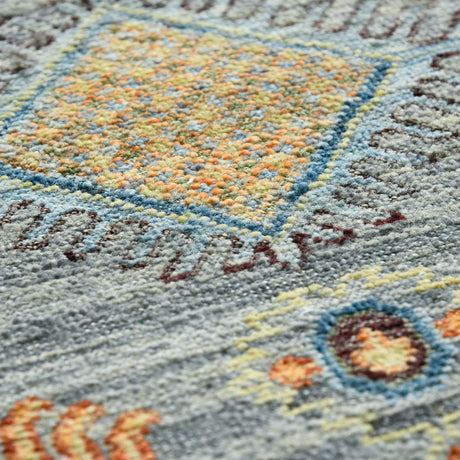 Amer Milano MIL-39 Gray area rug - close-up view