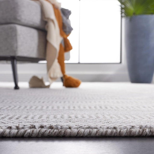 Safavieh Mirage Mir125T Brown/Ivory Rug.
