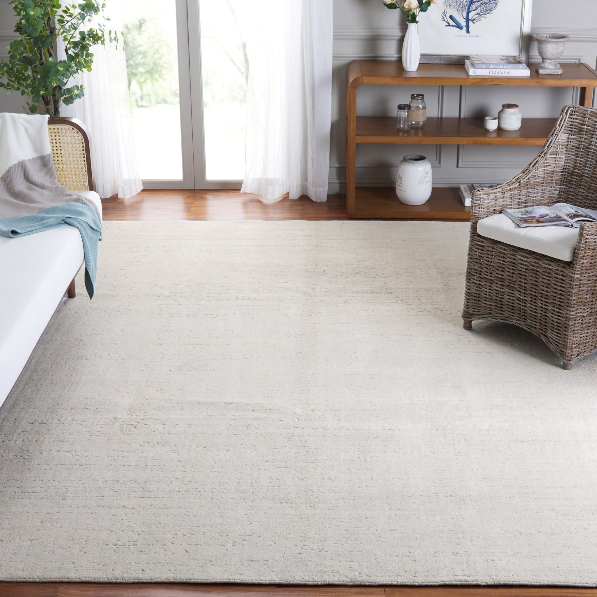 Safavieh Mirage Mir356A Ivory Area Rug