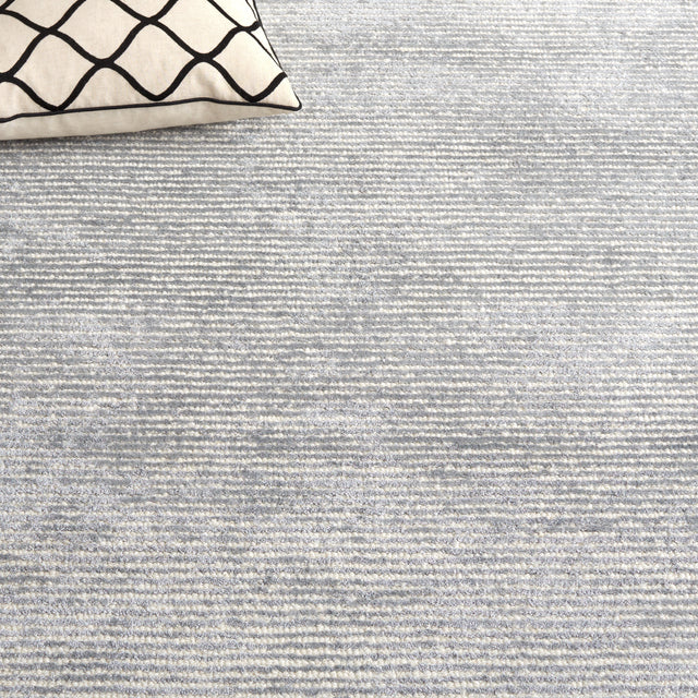 Safavieh Mirage Mir475G Light Grey Rug.