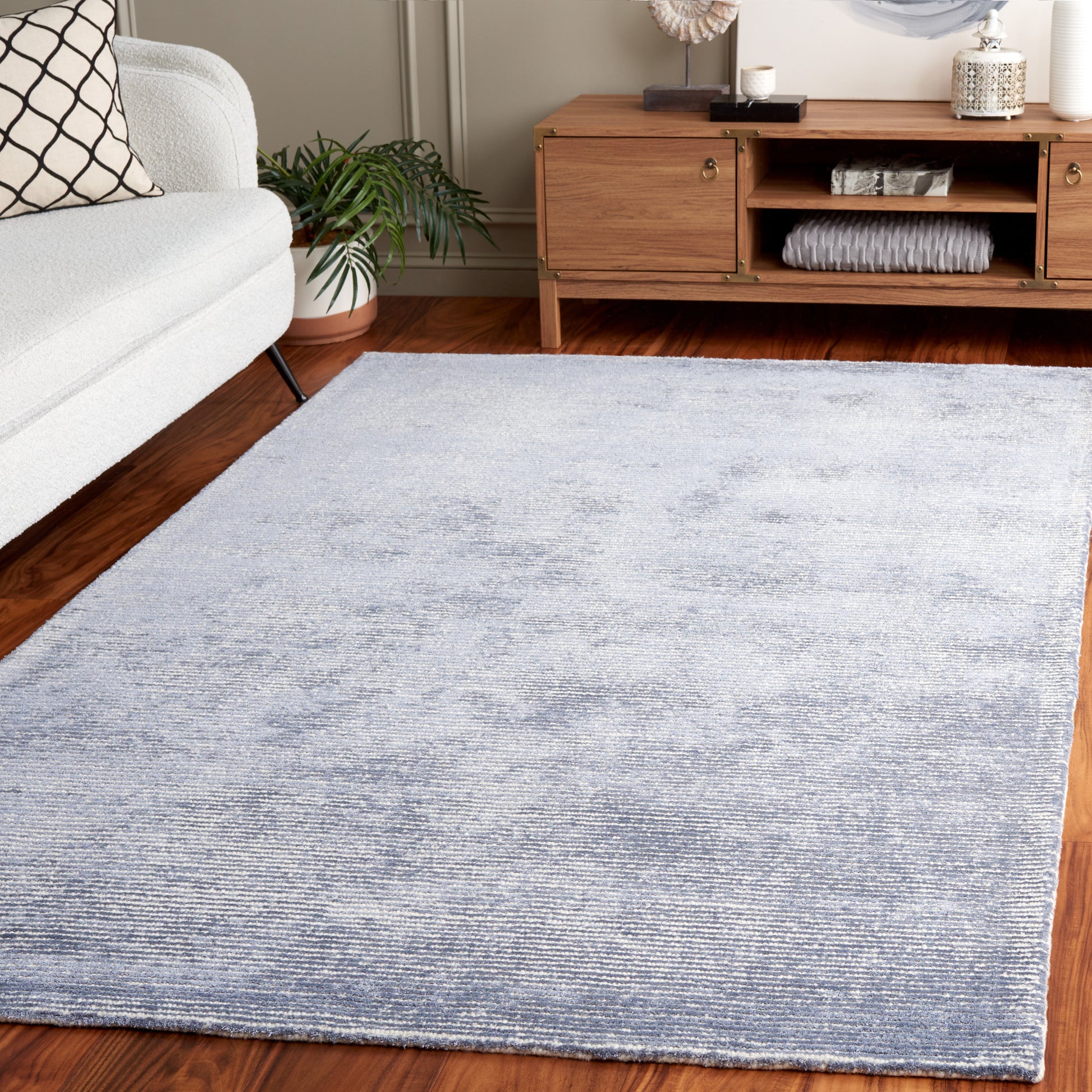 Safavieh Mirage Mir475L Light Blue Area Rug