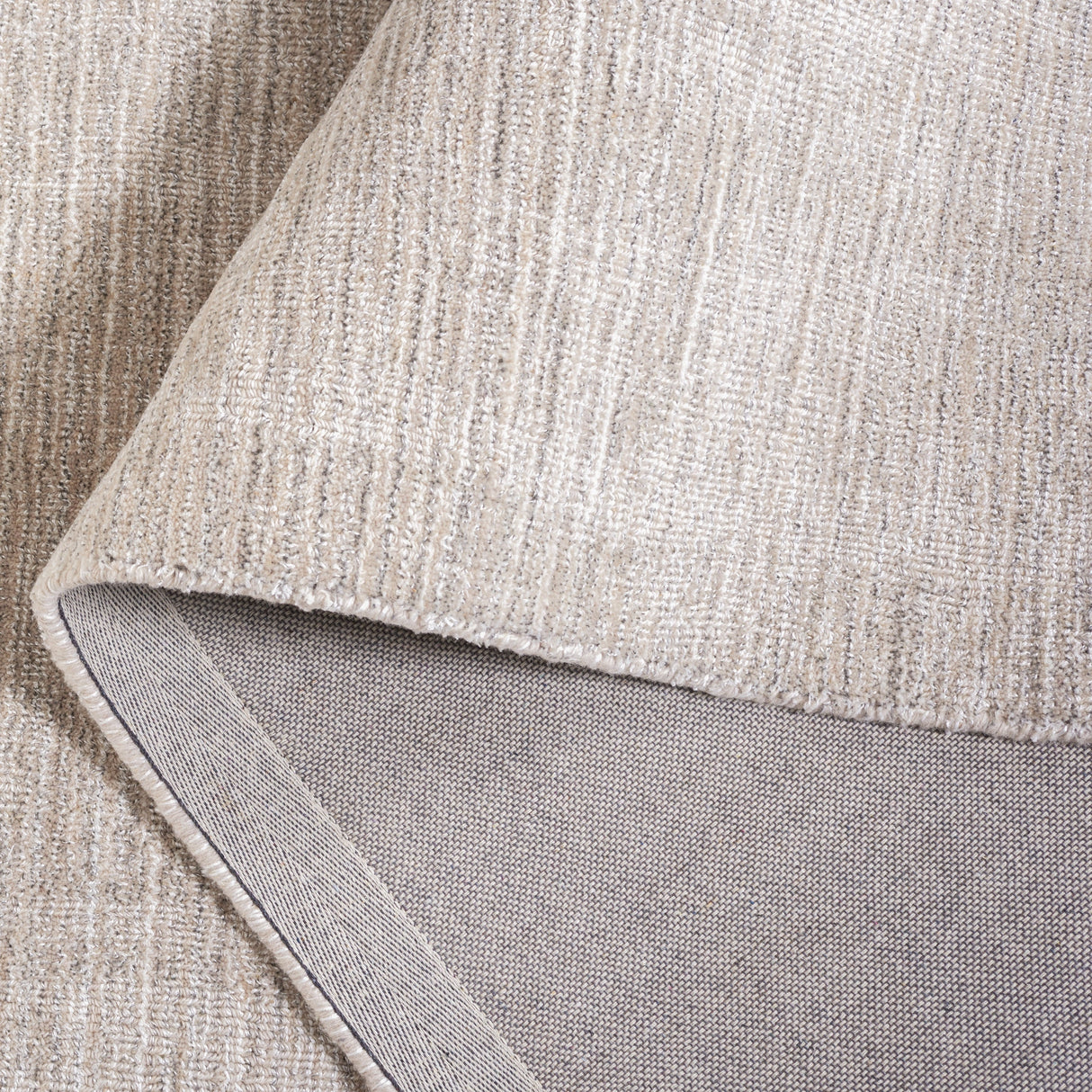 Safavieh Mirage Mir731B Beige Rug.