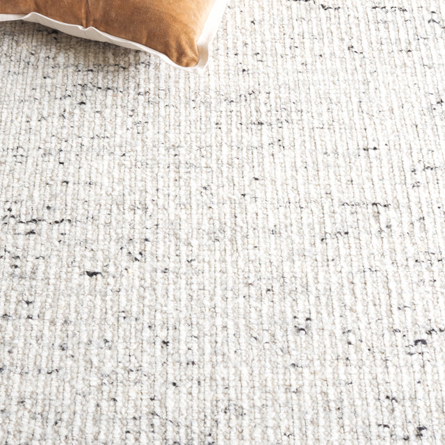 Safavieh Mirage Mir775G Light Grey/Black Rug.