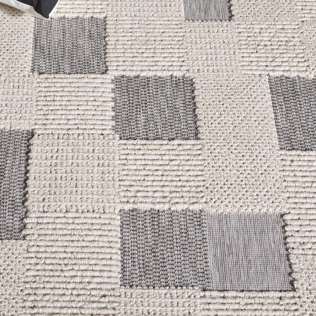 Safavieh Milos Mlo108A Beige/Grey Rug.