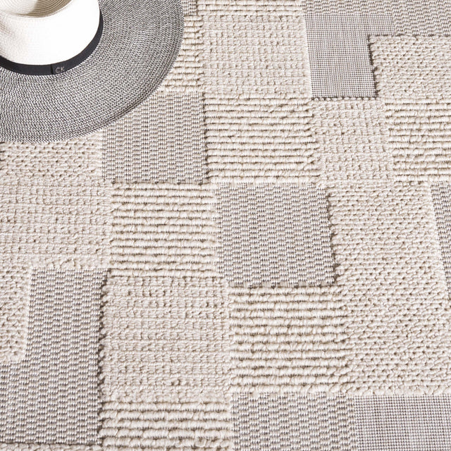 Safavieh Milos Mlo108B Beige Rug.