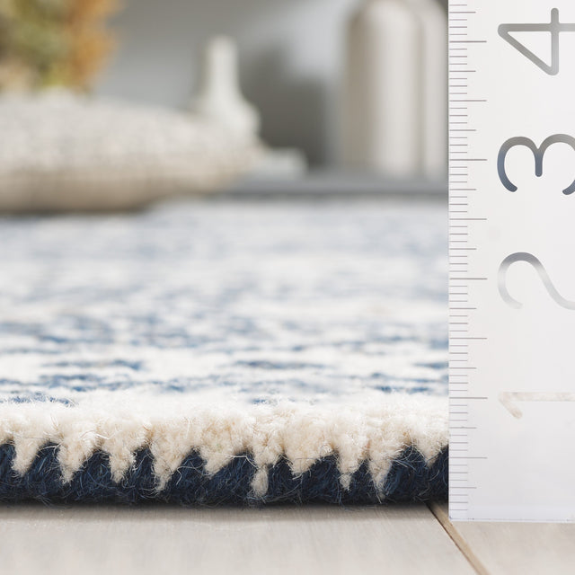 Safavieh Micro-Loop Mlp803N Navy/Ivory Rug.