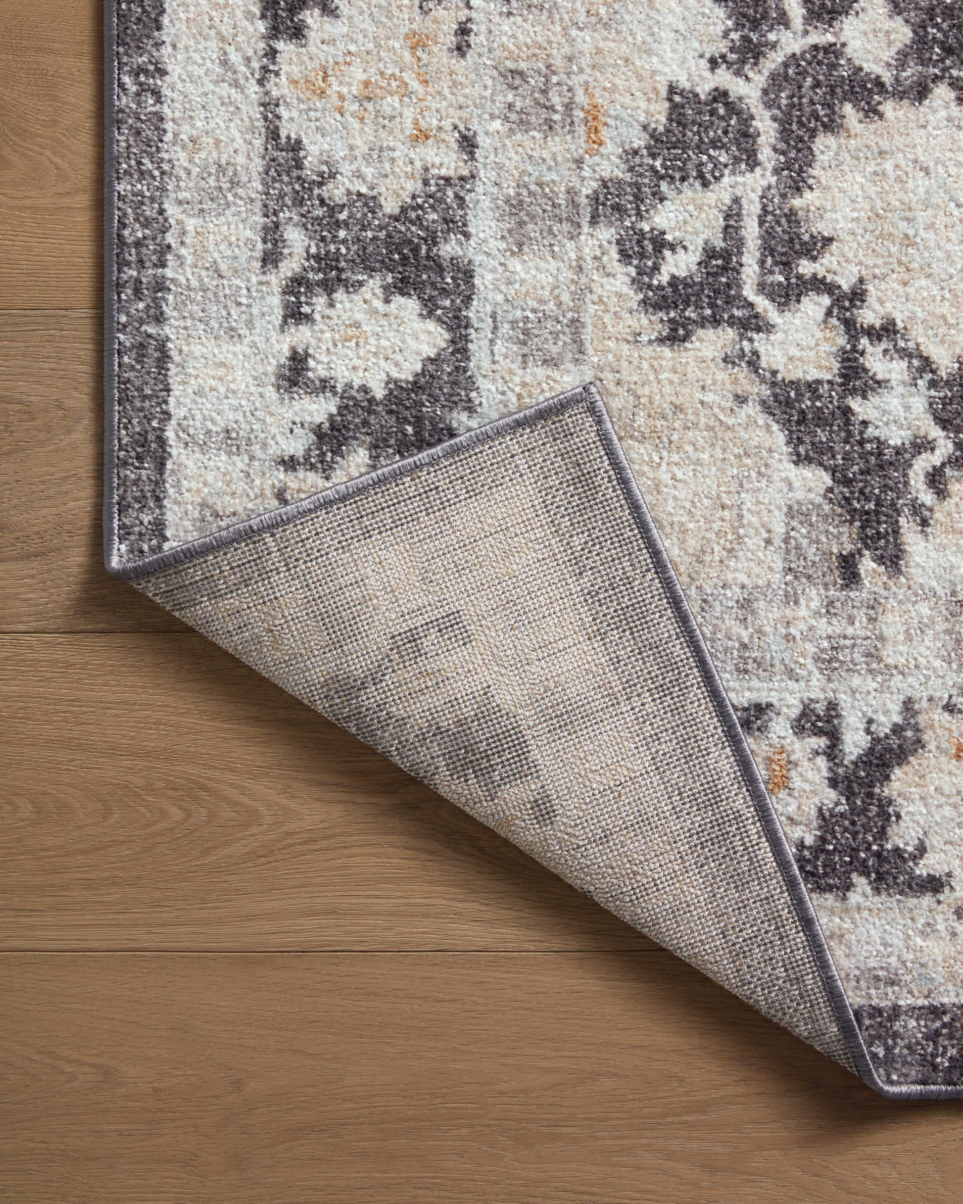 Loloi Monroe Mon-05 Charcoal/Natural Area Rug