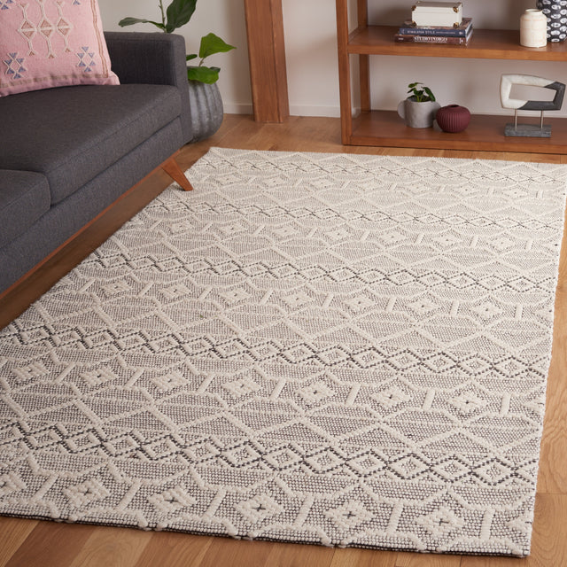 Safavieh Marbella Mrb453F Grey/Ivory Rug.