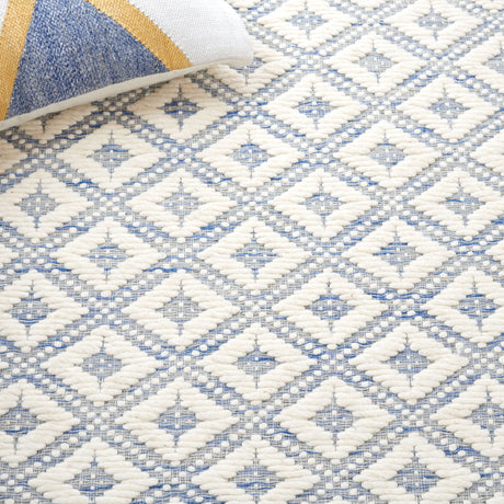 Safavieh Marbella Mrb455M Blue/Ivory Rug.