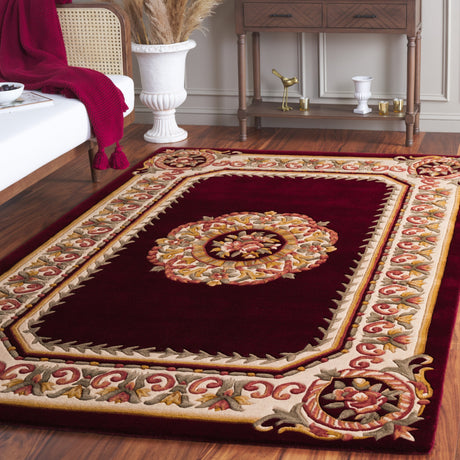 Safavieh Naples Na901Q Red/Ivory Rug.