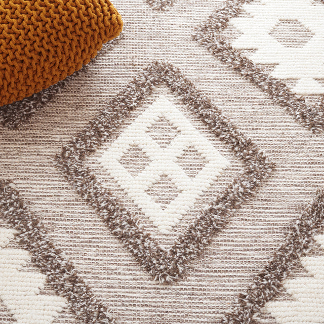 Safavieh Natura Nat203H Dark Grey/Ivory Rug.