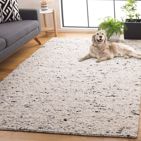 Safavieh Natura Nat257G Light Grey/Ivory Rug.