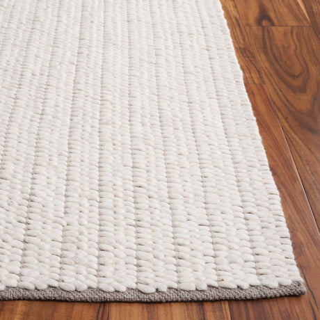 Safavieh Natura Nat706A Ivory Rug.