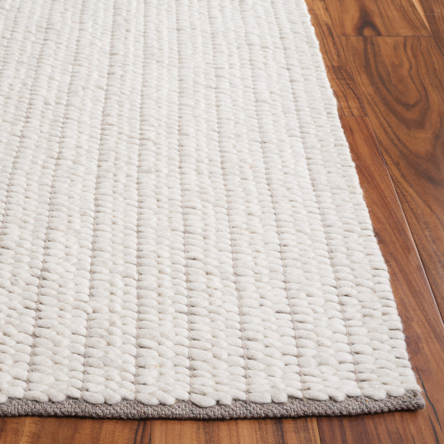 Safavieh Natura Nat706A Ivory Rug.