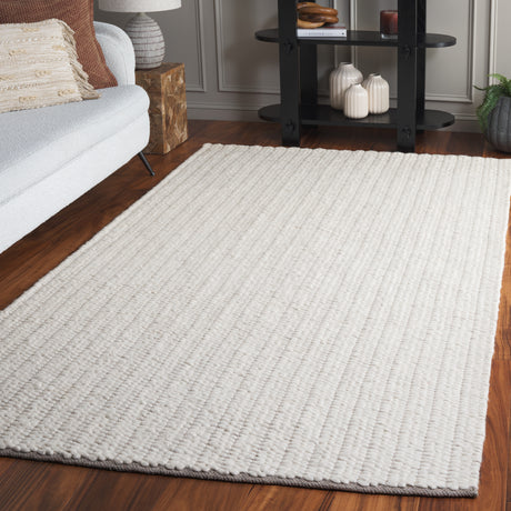 Safavieh Natura Nat706A Ivory Rug.