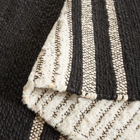 Safavieh Natural Fiber Nf203Z Ivory/Black Rug.