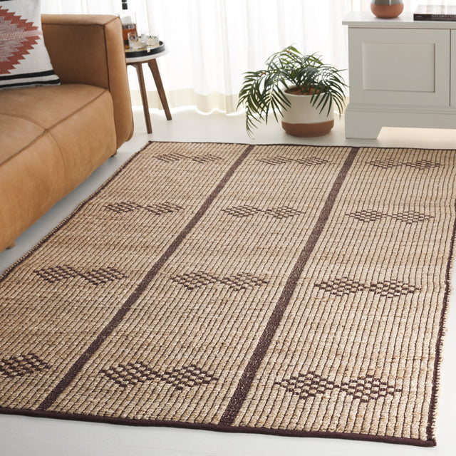 Safavieh Natural Fiber Nf899A Natural/Brown Rug.