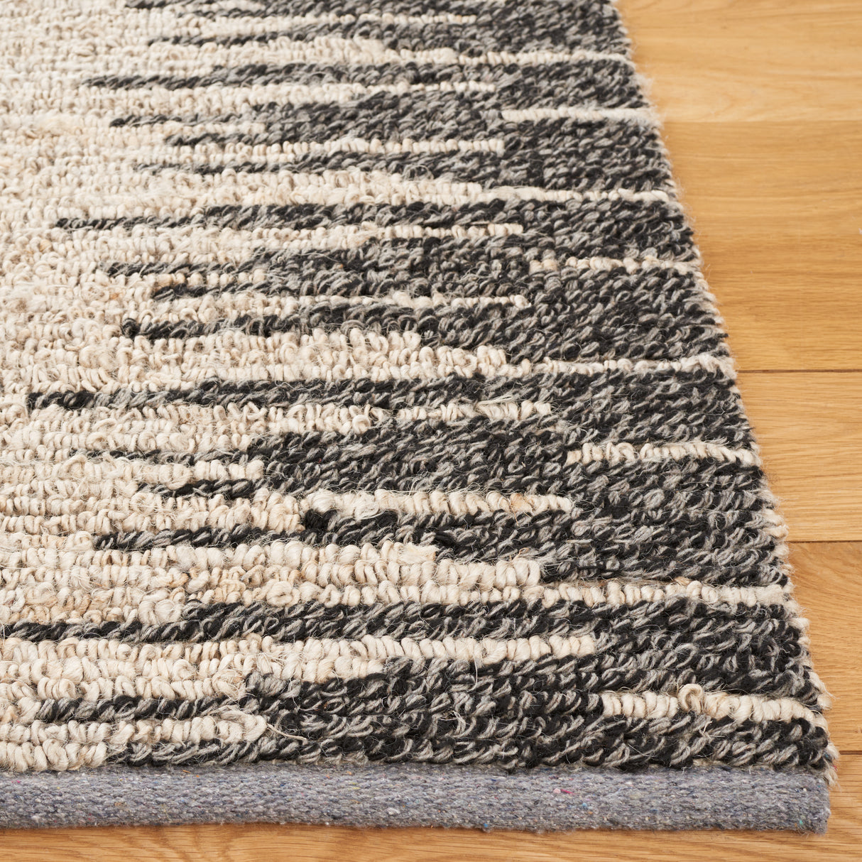 Safavieh Natural Fiber Nf953G Light Grey/Black Rug.