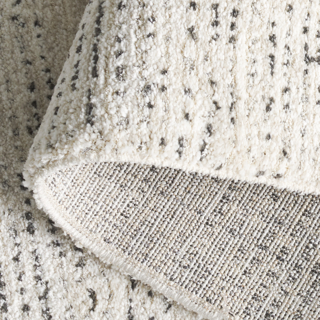Safavieh Northport Ntp422A Ivory/Charcoal Rug.