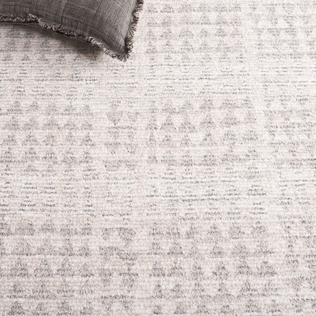 Safavieh Northport Ntp430A Ivory/Dark Grey Rug.