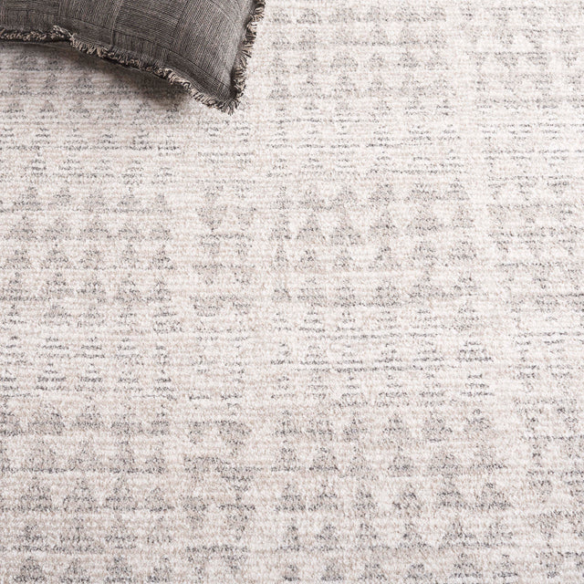 Safavieh Northport Ntp430A Ivory/Dark Grey Rug.
