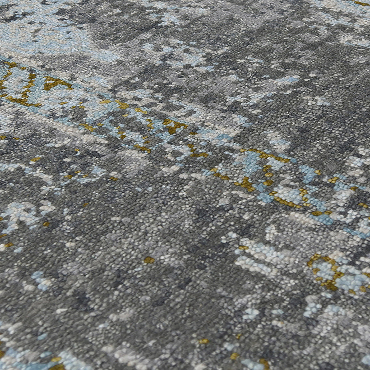 Amer Nuit Arabe NUI-22 Silver Sand area rug - close-up view