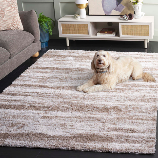 Safavieh Penelope Shag Pnl510E Taupe/Ivory Rug.