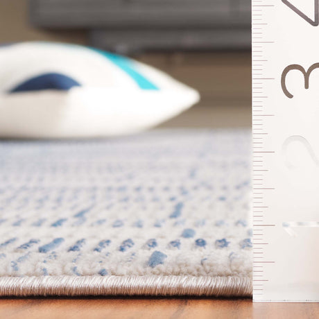 Safavieh Prestige Pte116B Beige/Blue Rug.