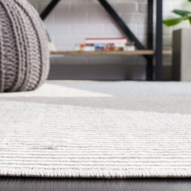 Safavieh Pyramid Pyr220A Ivory/Grey Navy Rug.
