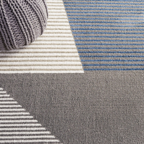Safavieh Pyramid Pyr220A Ivory/Grey Navy Rug.