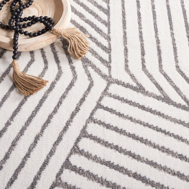 Safavieh Pyramid Pyr241A Ivory/Grey Rug.